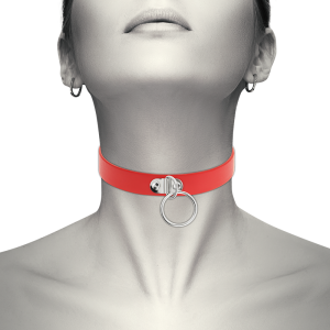 COQUETTE CHIC DESIRE HAND CRAFTED CHOKER FETISH - RED é um brinquedo sexual da gama Fetiche e Bondage relacionada com BDSM e Acessórios.