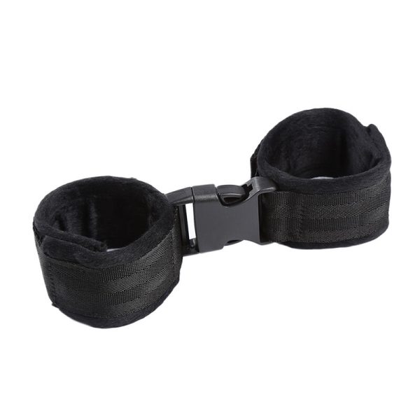 OHMAMA FETISH HOOK AND LOOP FASTENER NYLON WRIST RESTRAINTS é um brinquedo sexual da gama Fetiche e Bondage relacionada com Esposas.