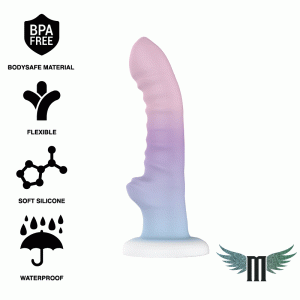 MYTHOLOGY COLBY NAYADE DILDO M é um brinquedo sexual da gama dos Dildos Anais, super confortável para maior prazer e limpeza.