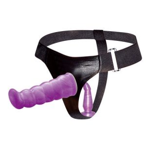 ULTRA HARNESS FEMALE ANAL AND VAGINAL PURPLE é um brinquedo sexual da gama dos Cintos dos Arneses livres de vibração, para maior prazer.