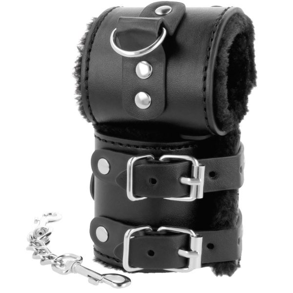 DARKNESS  WRIST RESTRAINTS BLACK WITH FUR é um brinquedo sexual da gama Fetiche e Bondage relacionada com Esposas.