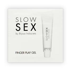 BIJOUX SLOW SEX FINGER PLAY GEL SINGLE DOSE é um Óleo e Lubrificante extremamente agradável e completo de dose única.