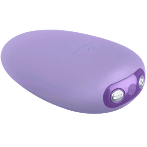 JE JOUE VIBRATING MASSAGER PURPLE é um brinquedo sexual da gama dos Masturbadores para mulheres, confortável e potente.