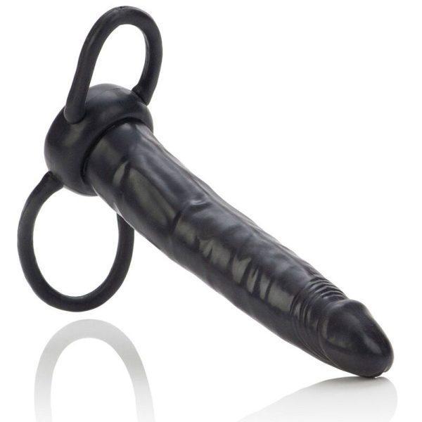 CALEX ACCOMMODATOR DUAL PENETRATOR BLACK é um brinquedo sexual da gama dos Arneses, para maior prazer.