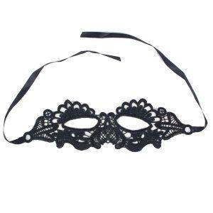 QUEEN LINGERIE ENCHANTING BLACK LACE EYE MASK ONE SIZE é uma Lingerie que se equadra nos Acessórios de lingerie. Erótica e atraente. Resistente e segura.